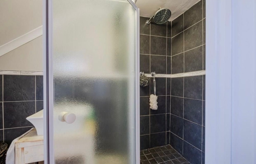 To Let 2 Bedroom Property for Rent in Richmond Hill Eastern Cape
